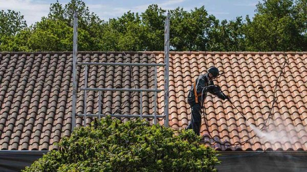 Les avantages de bien entretenir sa toiture.