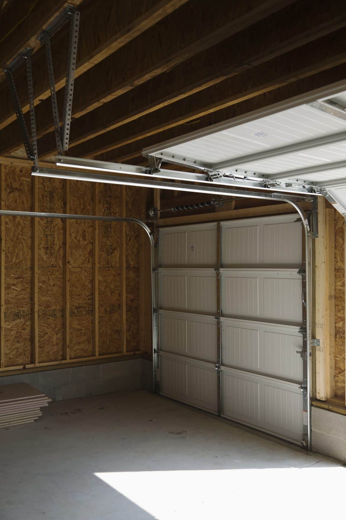 Un carport en bois pour un abri stylé et contemporain