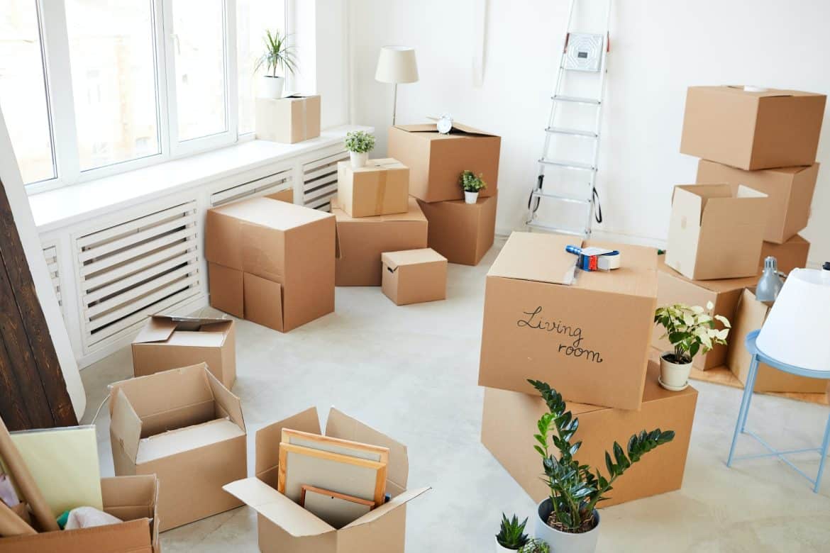 Comment identifier les protections et accessoires nécessaires pour déménager ?
